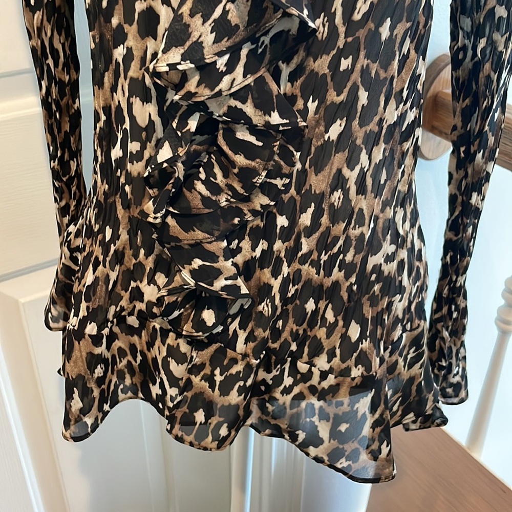 Caché Vintage Animal Print Ruffled Top - Picture 3 of 11